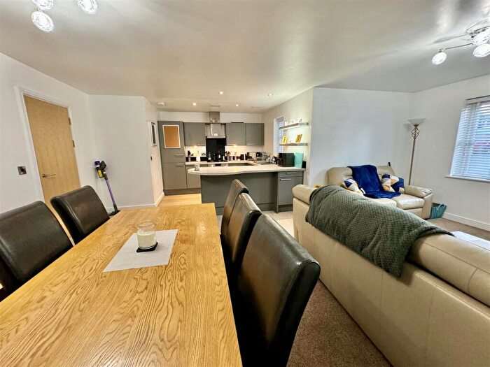 2 Bedroom Apartment To Rent In The Grange, Beever Lane, Barnsley, S75