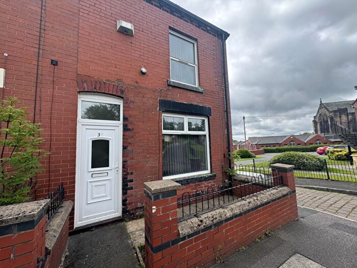 3 Bedroom End Of Terrace House To Rent In Ash Grove Bolton Lancashire, BL1