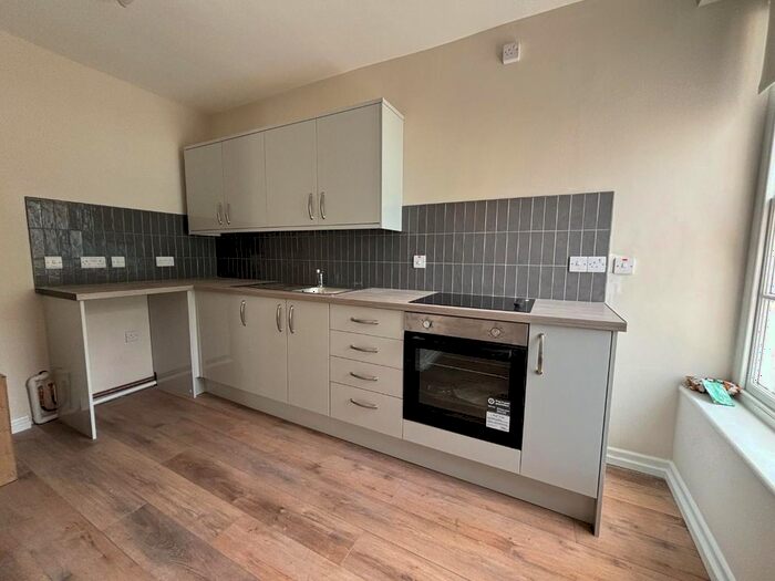 2 Bedroom Flat To Rent In Aberystwyth, Powys, SY23