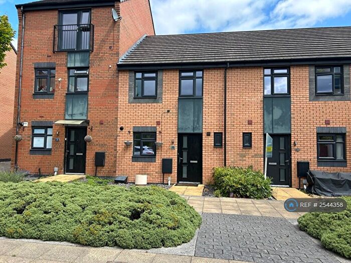 3 Bedroom Terraced House To Rent In Kiln View, Stoke-On-Trent, ST1