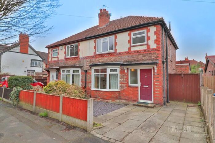 3 Bedroom Semi-Detached House To Rent In Queens Drive, Grappenhall, Warrington WA4
