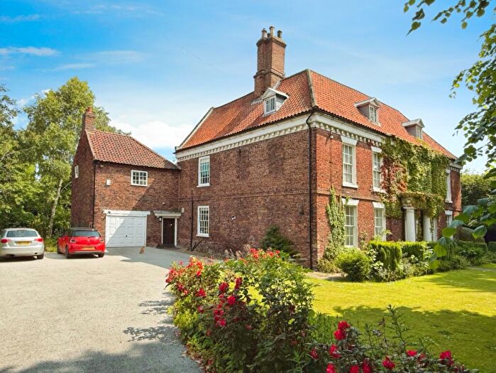 9 Bedroom Detached House For Sale In Newport, Barton-Upon-Humber, DN18