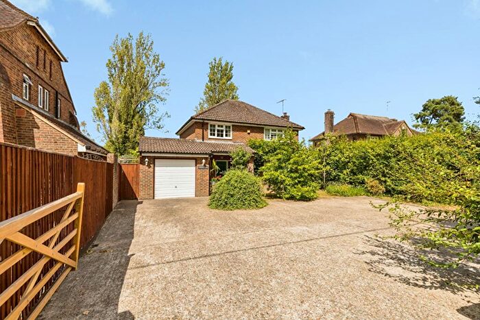 3 Bedroom Detached House For Sale In Rusper Road, Ifield, Crawley, West Sussex, RH11