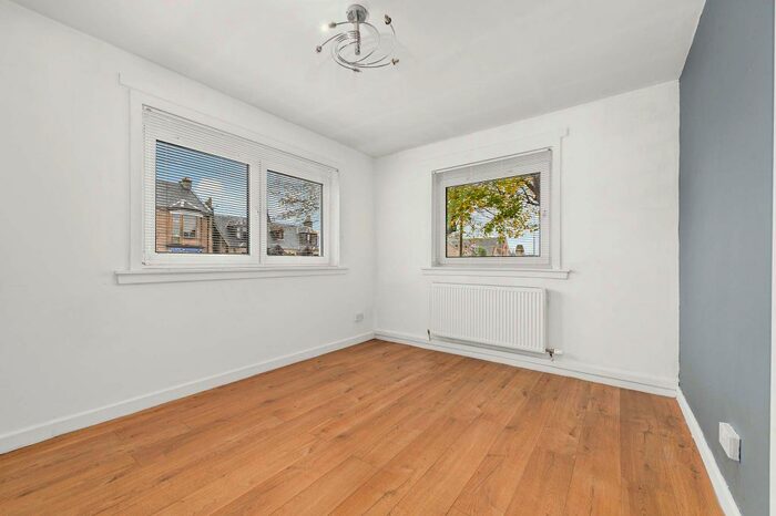 1 Bedroom Flat For Sale In Main Street, Stenhousemuir, FK5
