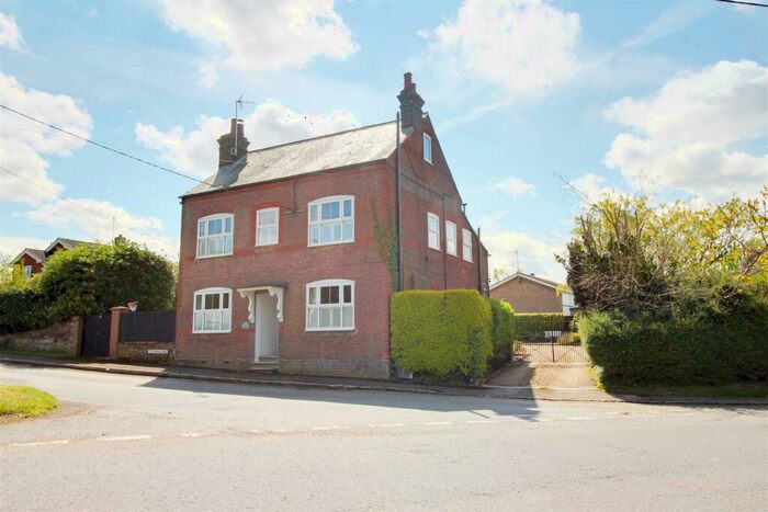 4 Bedroom Detached House For Sale In Studham Lane, Dagnall, Nr Berkhamsted, HP4
