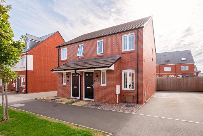 2 Bedroom Semi-Detached House For Sale In Otter Street, Rothwell, Kettering, NN14