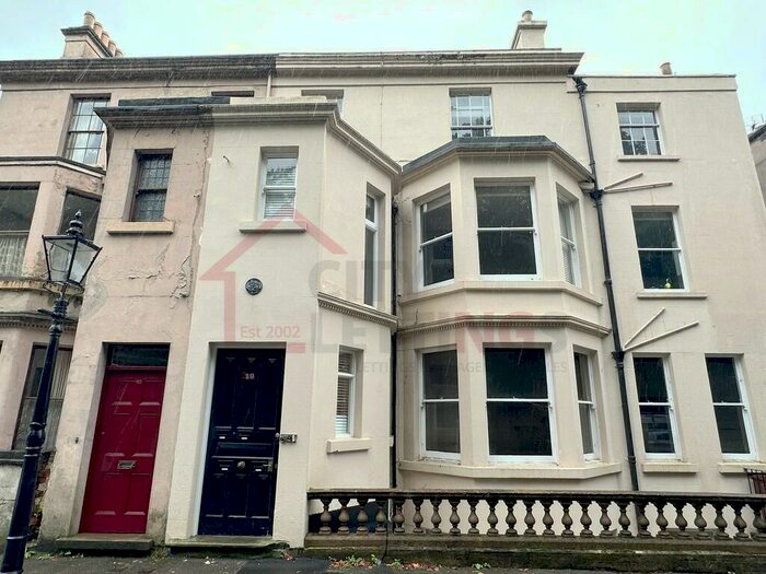 2 Bedroom Apartment To Rent In Park Valley, NG7