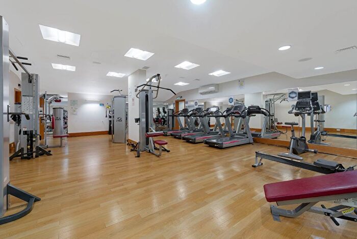 1 Bedroom Flat To Rent In Coleridge Gardens, London, SW10