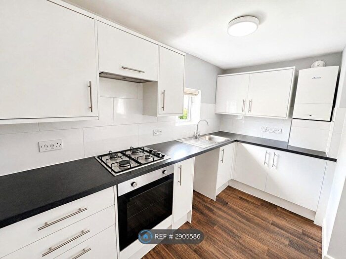 2 Bedroom Flat To Rent In Christchurch Road, Bournemouth, BH7