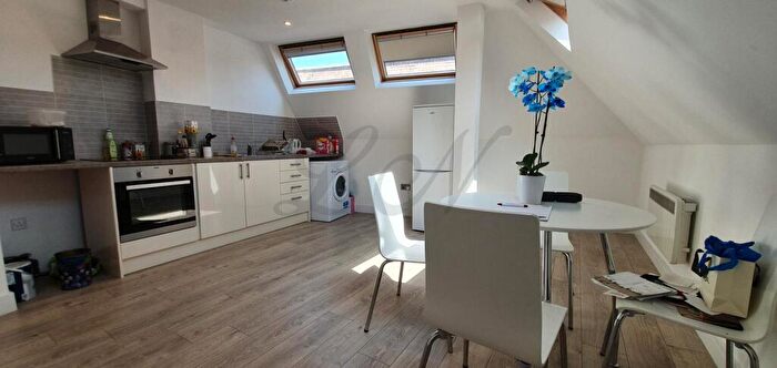 1 Bedroom Flat To Rent In Market Place, Basingstoke, RG21