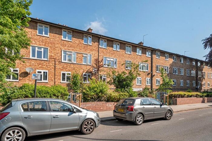 2 Bedroom Flat To Rent In Broadhurst Gardens London, NW6