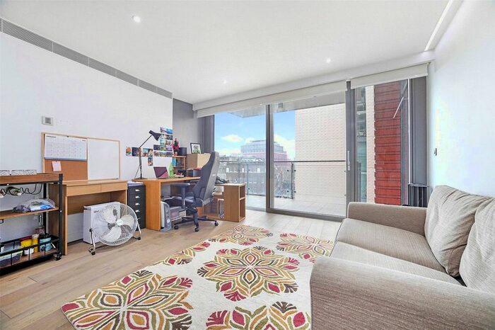 1 Bedroom Flat To Rent In Central St Giles Piazza, London, WC2H