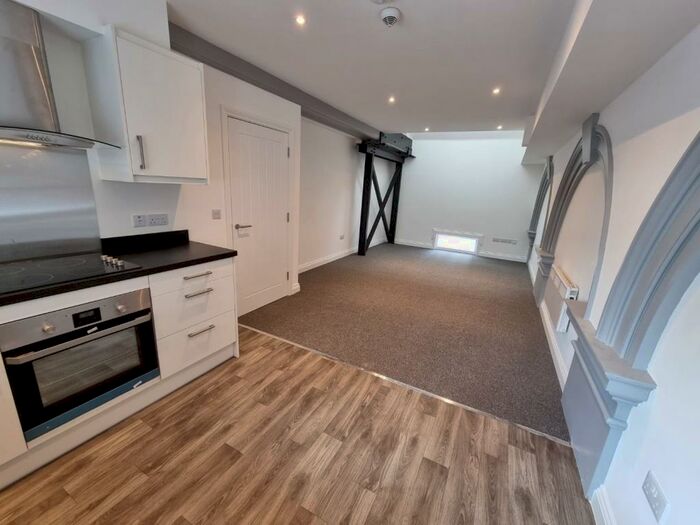 1 Bedroom Apartment To Rent In High Street, Rugby, CV21