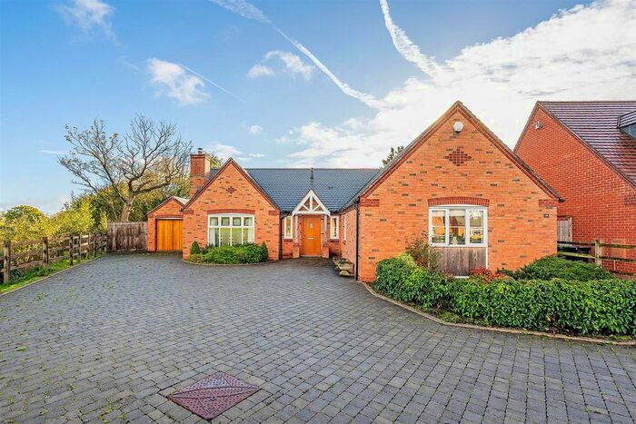 4 Bedroom Detached Bungalow For Sale In School Road, Hockley Heath, Solihull, B94