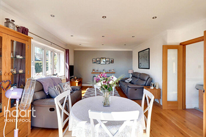 4 Bedroom Detached Bungalow For Sale In Tranch Road, Pontypool, NP4