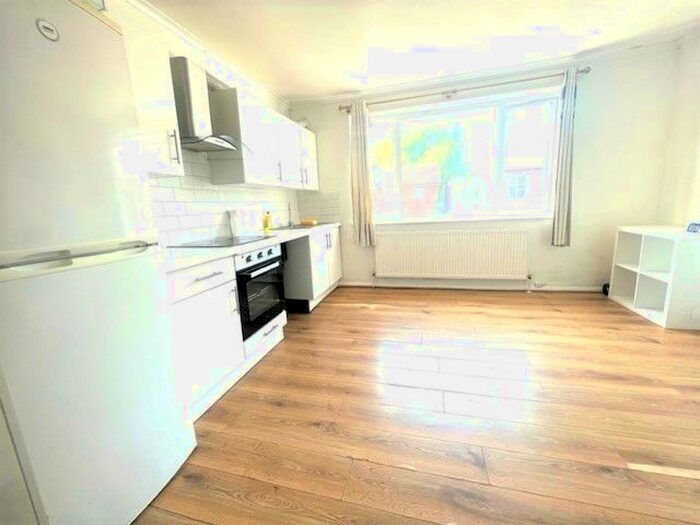 3 Bedroom Maisonette To Rent In Tillotson Road, London, N9
