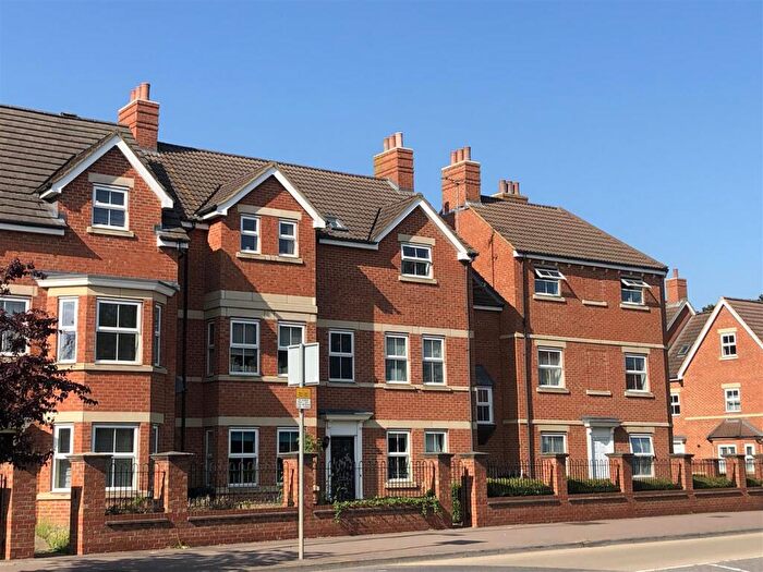 1 Bedroom Flat To Rent In Appledore Road, MK40