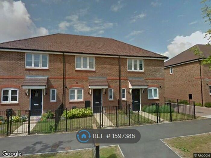 2 Bedroom Terraced House To Rent In Longacres Way, Chichester, PO20