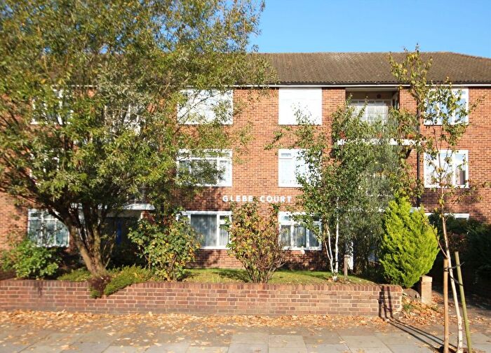 2 Bedroom Flat To Rent In Glebe Court, Grange Road, London, W5