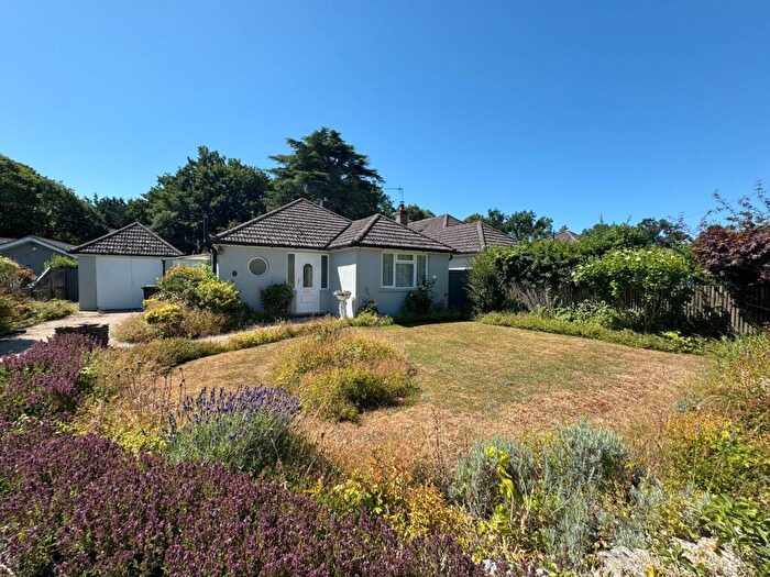 2 Bedroom Bungalow For Sale In Paget Close, Wimborne, BH21