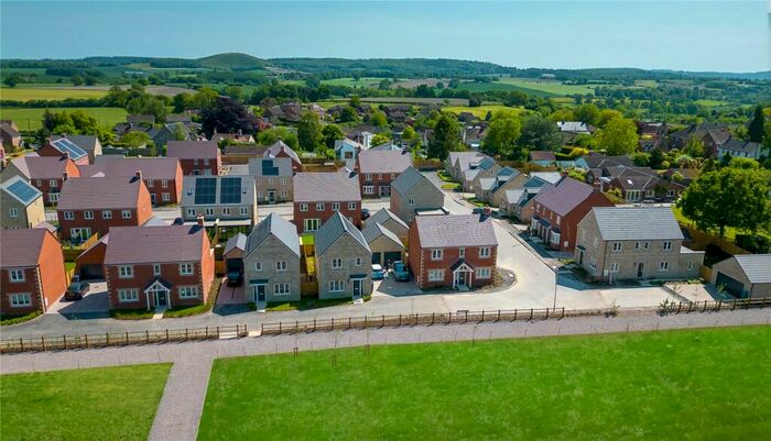 4 Bedroom Detached House For Sale In Honey Glade, Chapmanslade, BA13