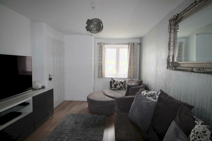 2 Bedroom House To Rent In Ellingham View, Dartford, DA1