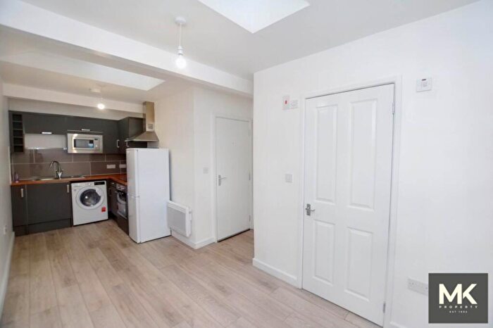 Studio To Rent In Station Road, Northampton, NN6