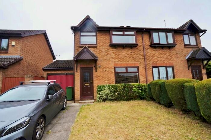 3 Bedroom Property To Rent In Langdale Avenue, Altofts, Normanton, WF6