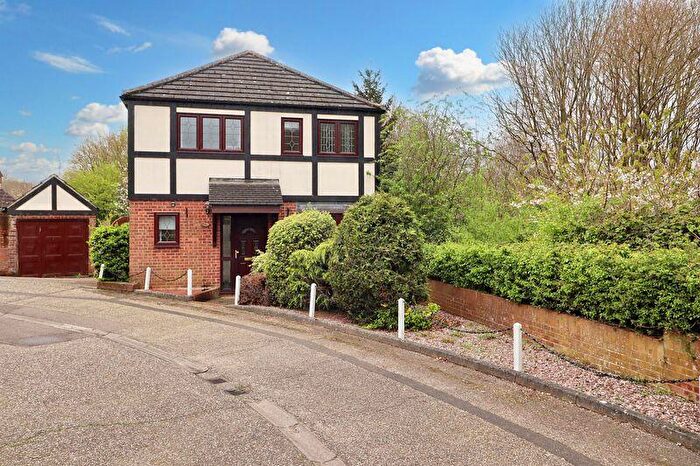 4 Bedroom Detached House For Sale In Endean Court, Wivenhoe, CO7