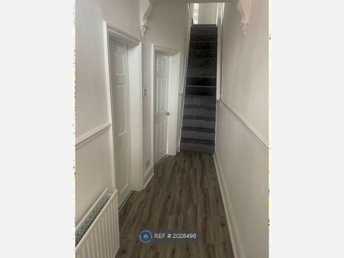 3 Bedroom Terraced House To Rent In High Street, Heywood, OL10