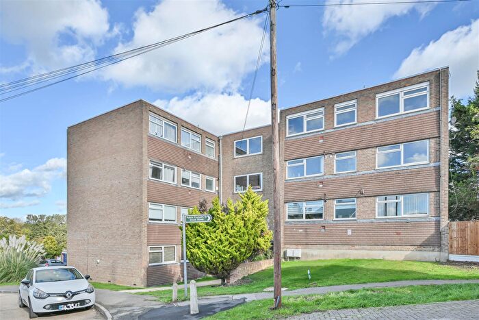2 Bedroom Apartment For Sale In Tern Way, Brentwood, CM14