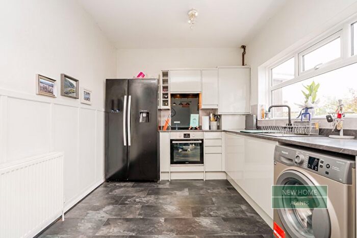 3 Bedroom End Terrace House For Sale In Southfield Lane Horbury, Wakefield, WF4