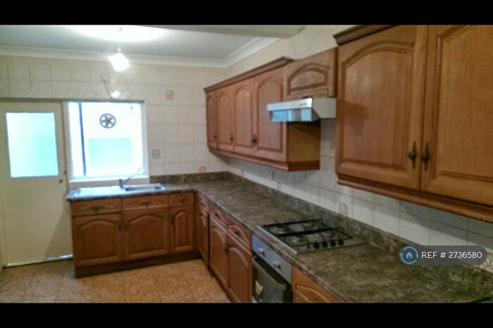 4 Bedroom Terraced House To Rent In Heigham Road, London, E6