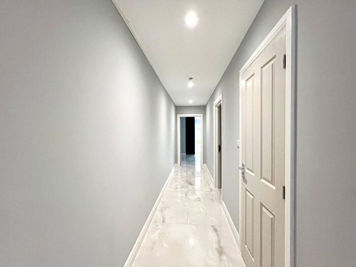 7 Bedroom End Of Terrace House To Rent In Cowley Mill Road, Uxbridge, UB8