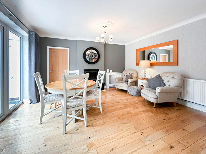 4 Bedroom Detached House For Sale In The Grove, Bedworth, CV12