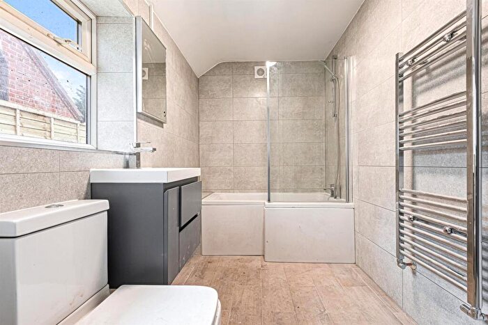 3 Bedroom Terraced House For Sale In Broadway Street, Burton-On-Trent, DE14