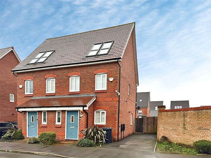 3 Bedroom Semi Detached House To Rent In Velveteen Crescent, Worsley, Manchester, Greater Manchester, M28