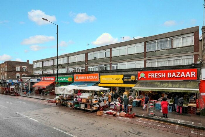 4 Bedroom Apartment To Rent In Bethnal Green Road, London, E2