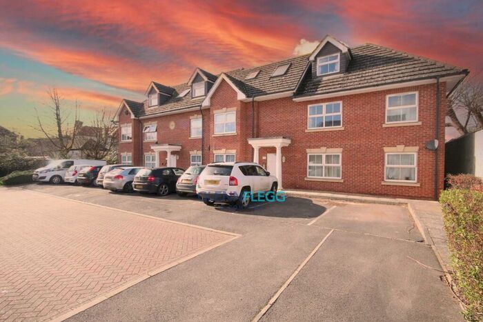 2 Bedroom Apartment To Rent In Waters Reach, Maidenhead, SL6
