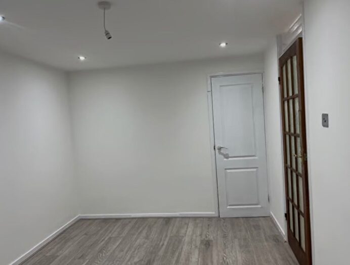 3 Bedroom End Terrace House To Rent In Siviter Way, Dagenham, Essex, RM10