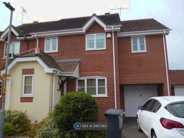 4 Bedroom Semi-Detached House To Rent In Green Lane, Downton, Salisbury, SP5