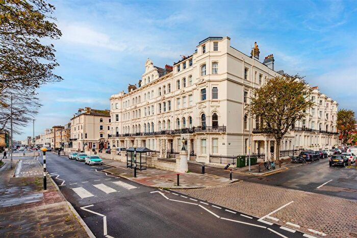 2 Bedroom Flat To Rent In Palmeira Avenue Mansions -Church Road, Hove, BN3