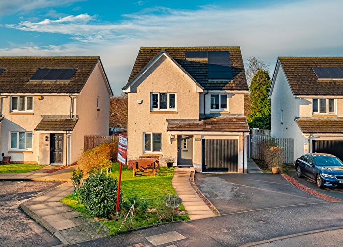 5 Bedroom Detached House For Sale In Earlybraes Drive, Glasgow, G33