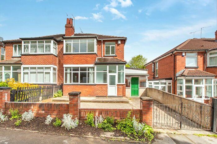 3 Bedroom Semi-Detached House For Sale In St Martin's View, Chapel Allerton, LS7