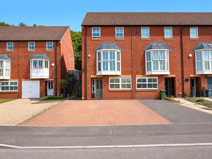 4 Bedroom End Of Terrace House For Sale In Dan Y Graig Heights, Talbot Green, Pontyclun, Rhondda Cynon Taff., CF72