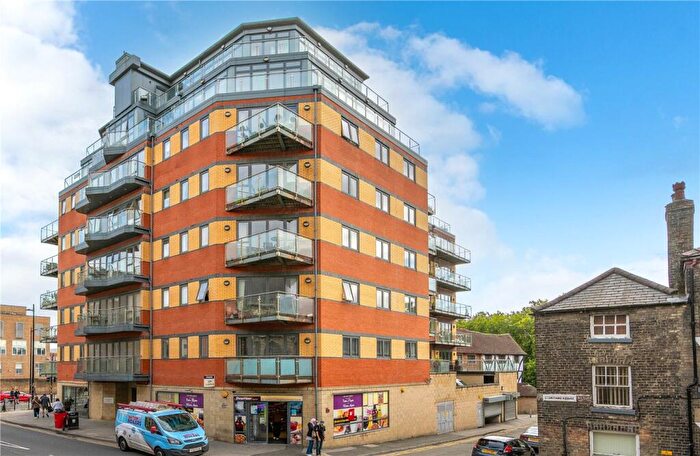 2 Bedroom Apartment For Sale In St. Swithins Square, Lincoln, Lincolnshire, LN2
