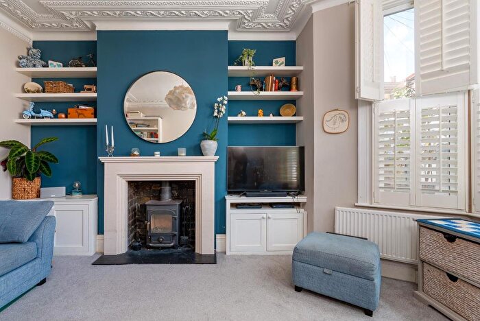 5 Bedroom Semi-Detached House For Sale In Marston Road, Knowle, BS4