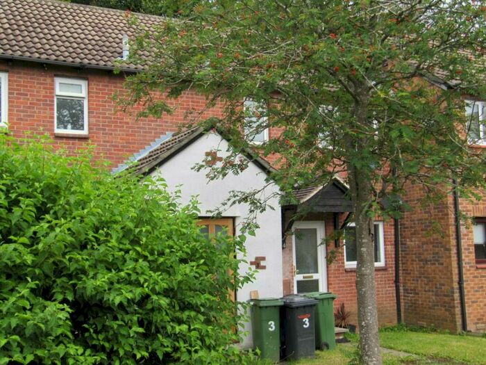 1 Bedroom Flat To Rent In Brighton Hill, Basingstoke, RG22
