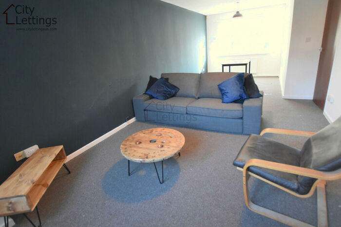 2 Bedroom End Of Terrace House To Rent In Arboretum Nottingham, NG7