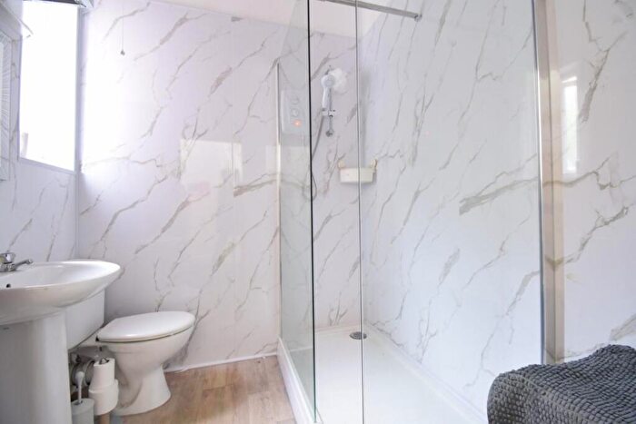 8 Bedroom House To Rent In Harcourt Road, Sheffield, S10